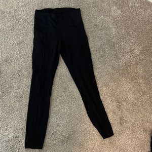 Lululemon leggings- fast and free